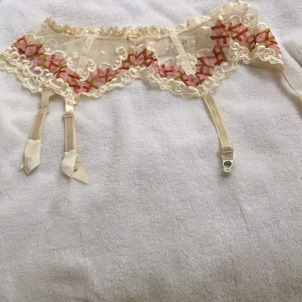 French garter belt